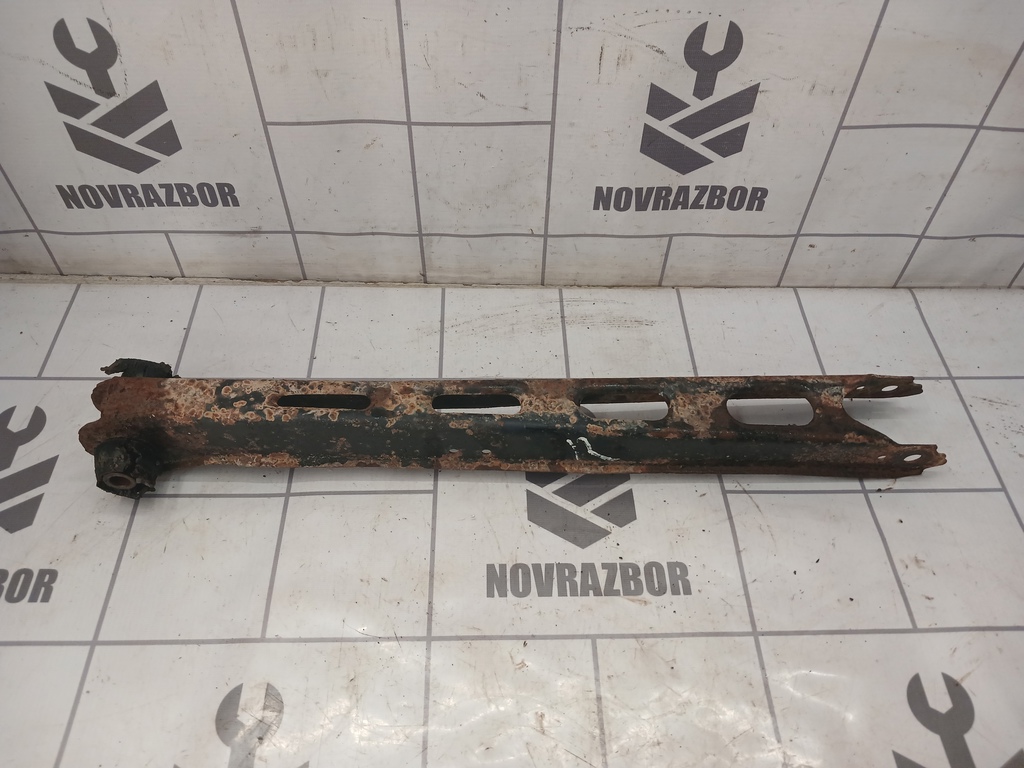 Opel Vectra B 1999-2002 для Рычаг задний нижний правый