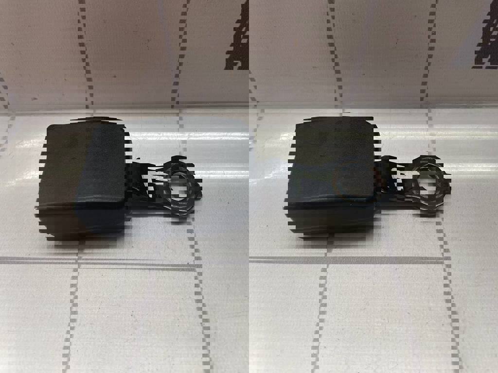 Peugeot 307 2001-2008 для Ответная часть ремня безопасности