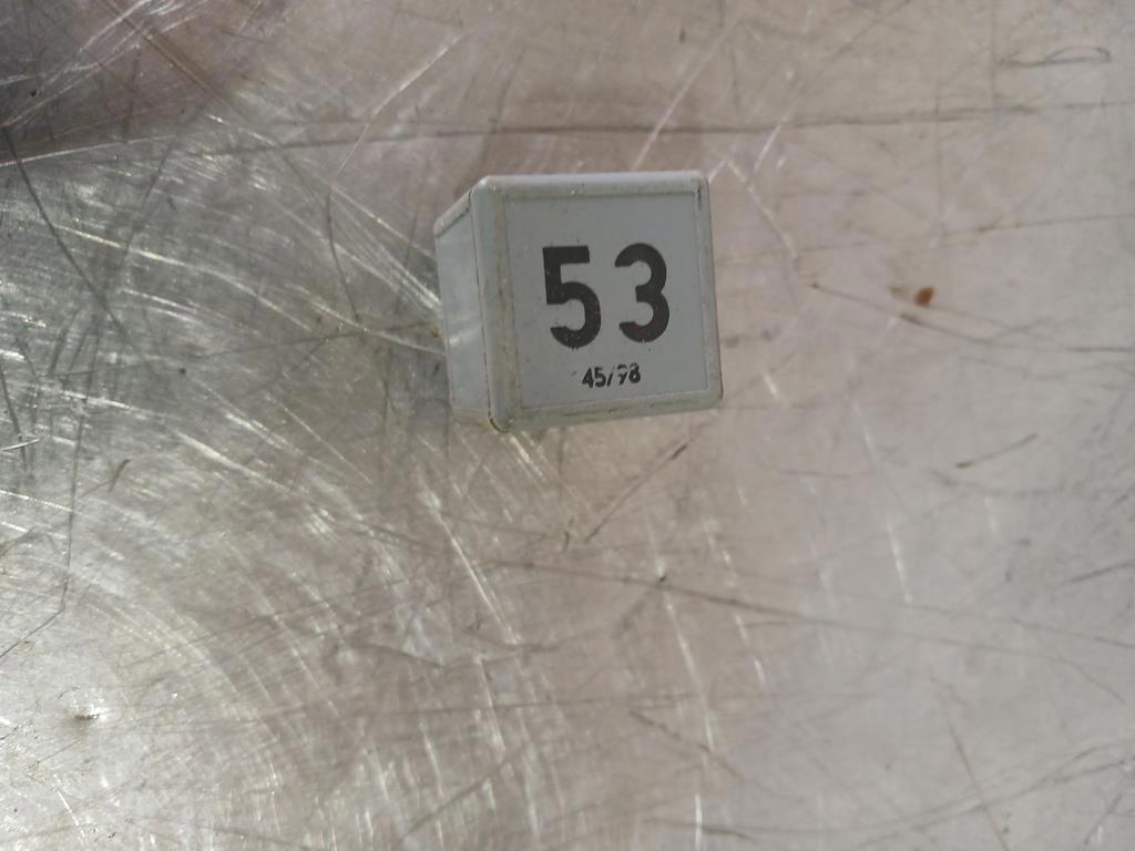 Audi 80  90  B3  86-91 для Реле