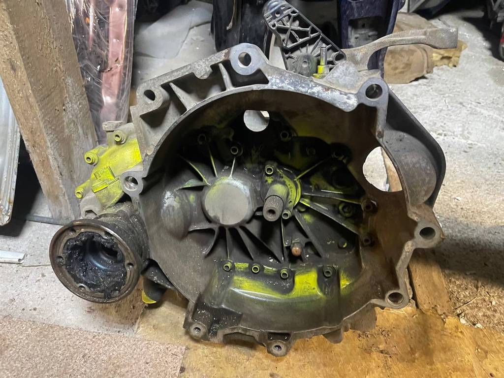 VW Polo (HB) 2009-2017 для МКПП механическая коробка