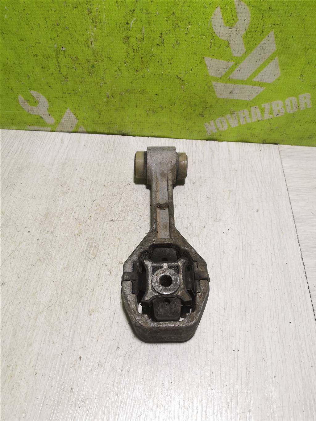 Renault Laguna 94-99 для Опора двигателя задняя