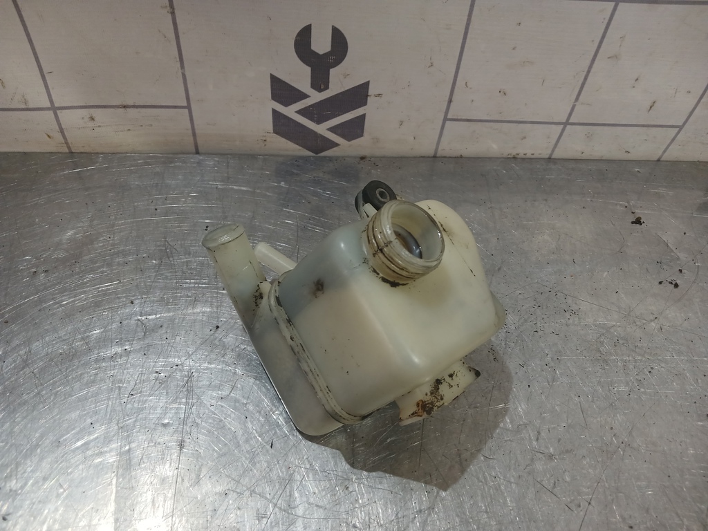 Mazda 323 BA 94-98 для Бачок гидроусилителя