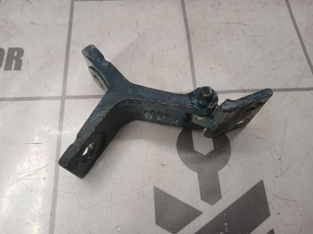 Audi 80  90  B3  86-91 для Петля двери