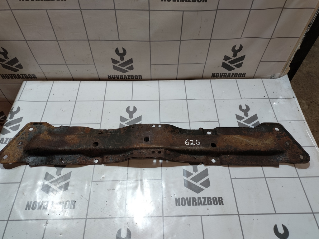 Mazda 626 (GE) 1992-1997 для Кронштейн глушителя