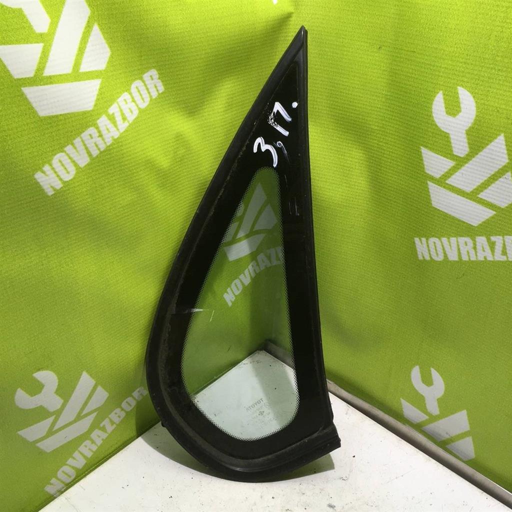 Toyota Corolla E10 1992-1997 для Стекло кузовное глухое правое