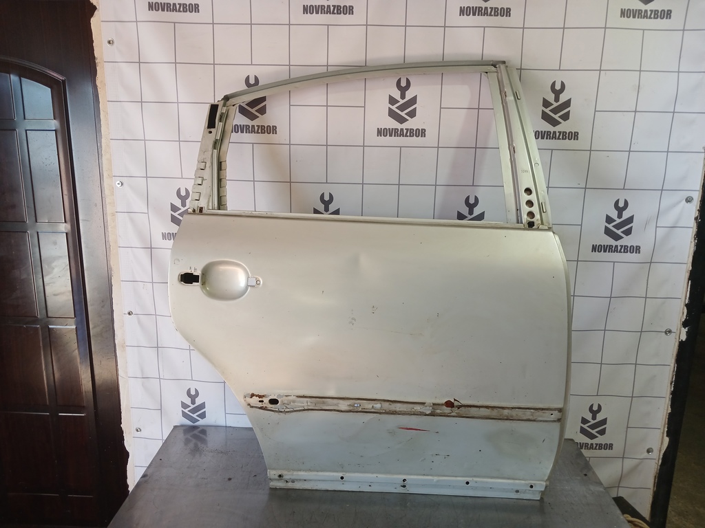 VW Passat B5 96-00 для Дверь задняя правая