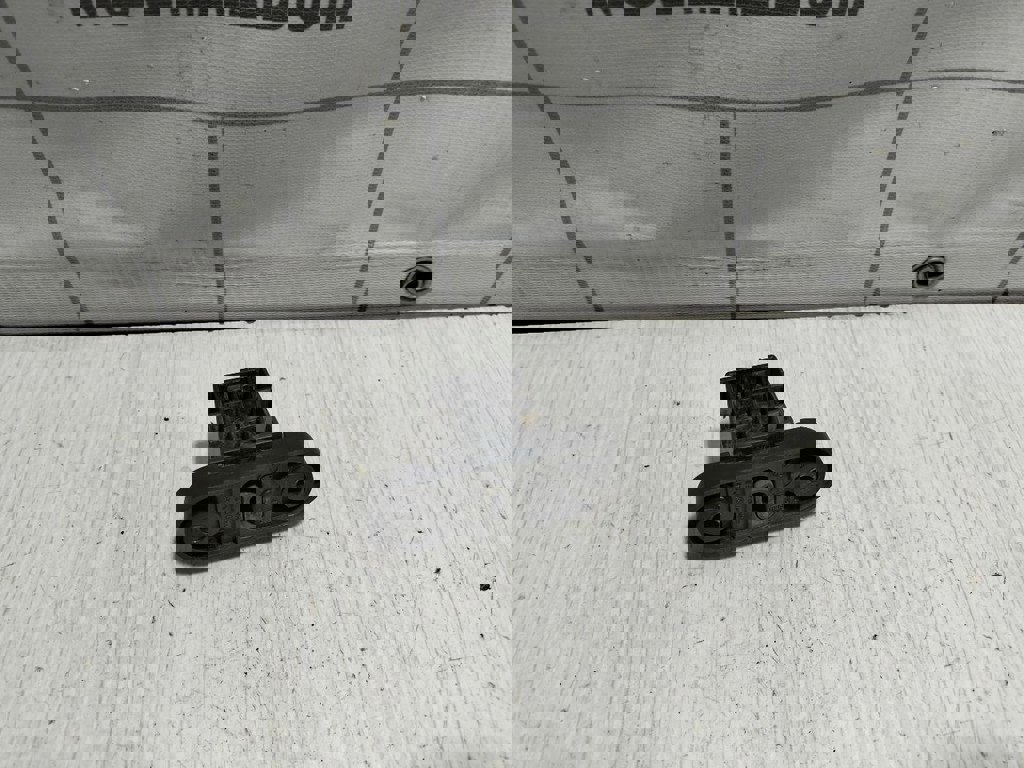 Skoda Yeti 2009-2018 для Кронштейн (сопут. товар)