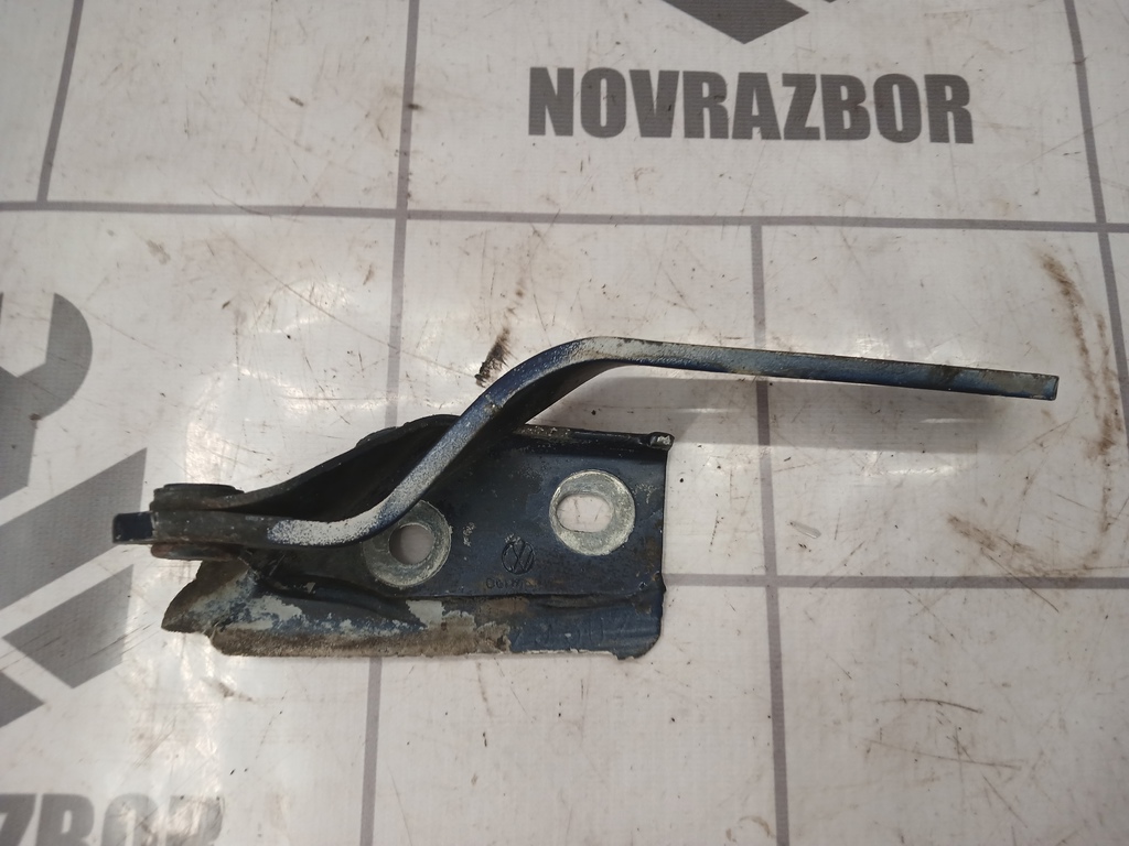 VW Golf 3 Vento 91-97 для Петля капота правая