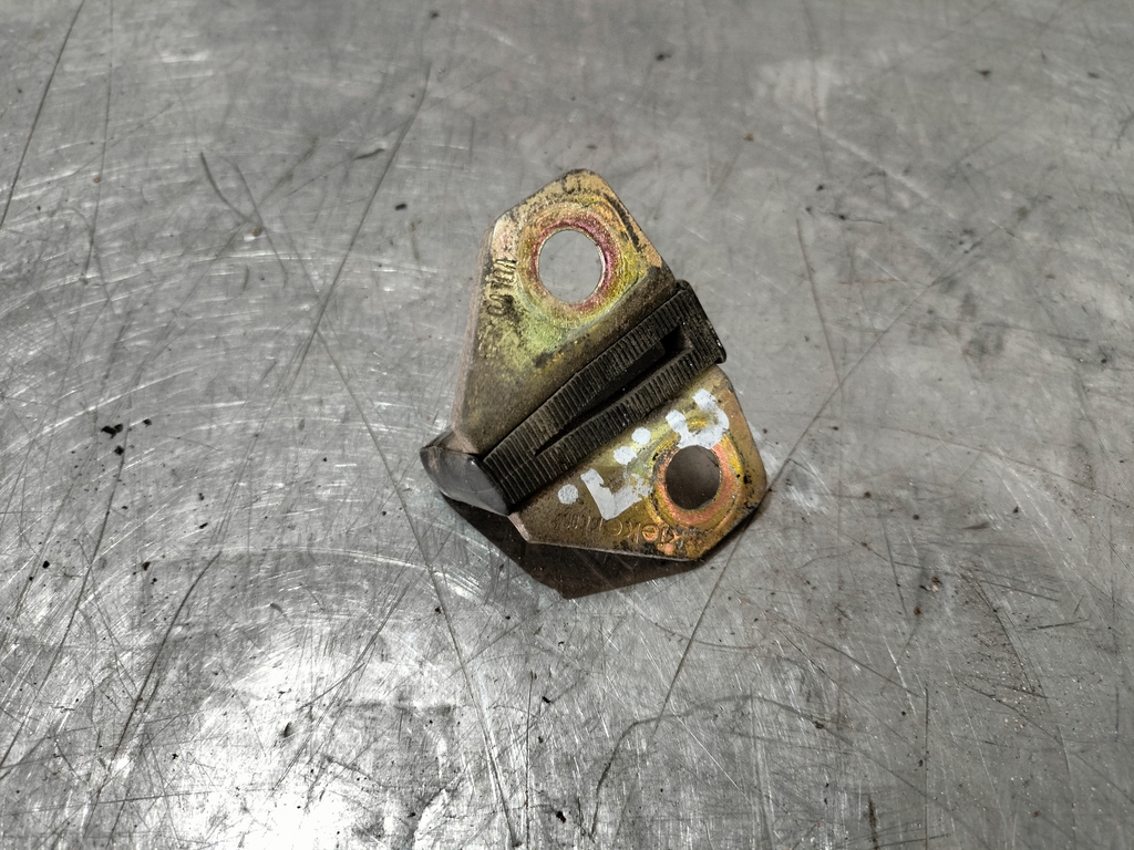 Volvo 440 1992-1994 для Ответная часть замка двери