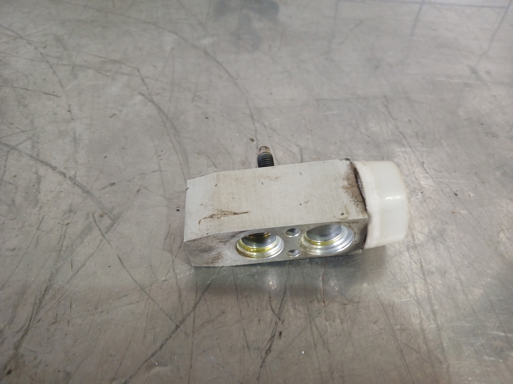 Chevrolet Aveo (T250) 2005-2011 для Клапан кондиционера