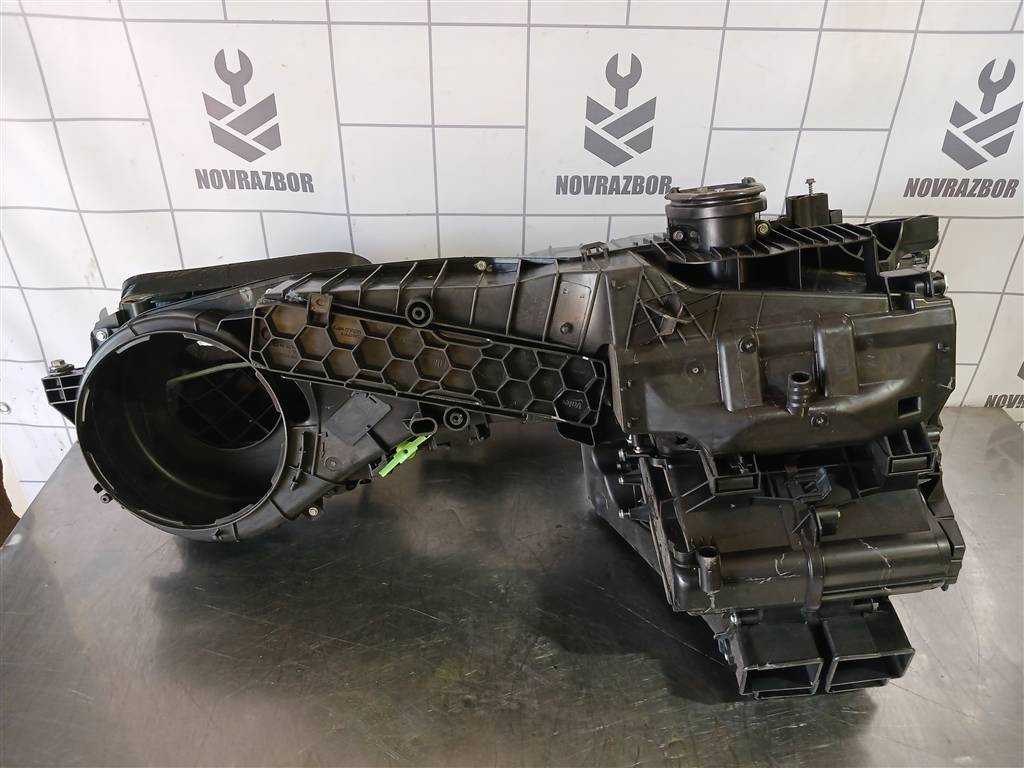 Skoda Octavia A5 1Z   04-13 для Корпус отопителя