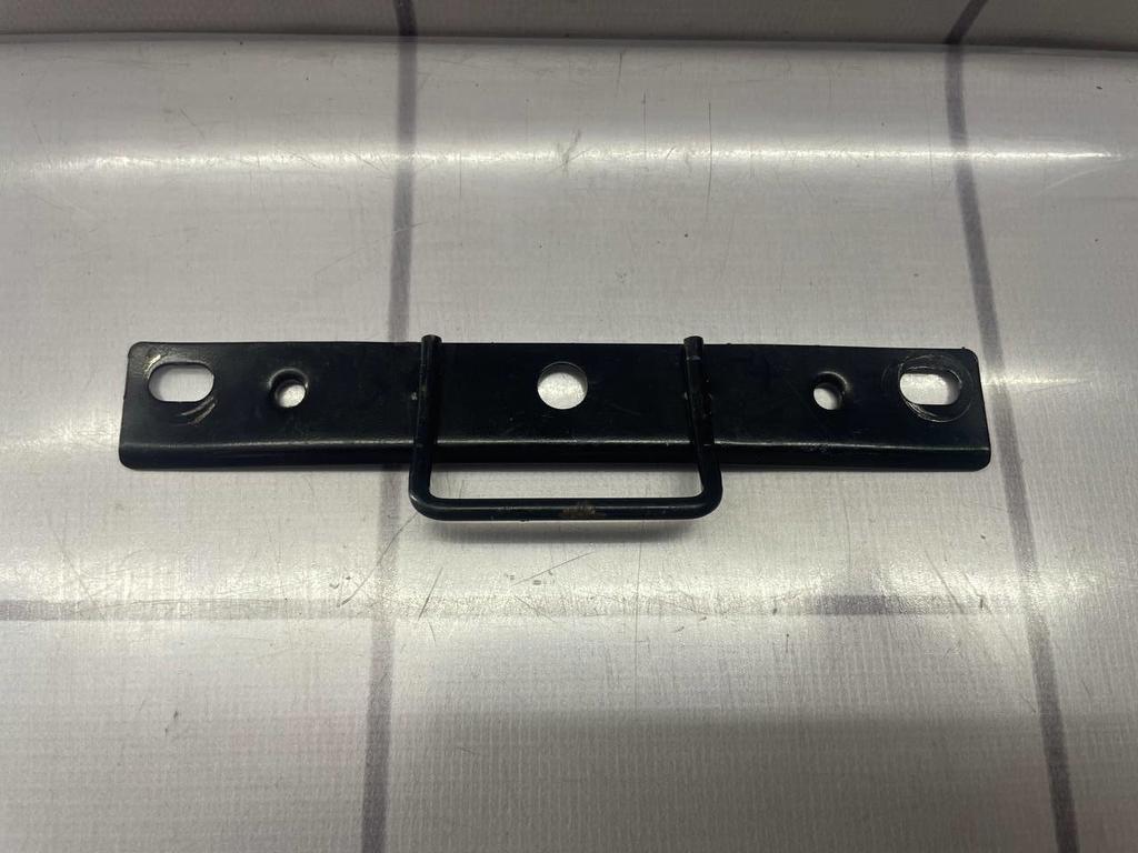 Ford Focus 1 1998-2004 для Кронштейн (сопут. товар)