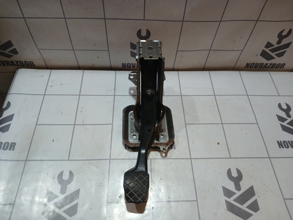 Skoda Yeti 2009-2018 для Педаль тормоза