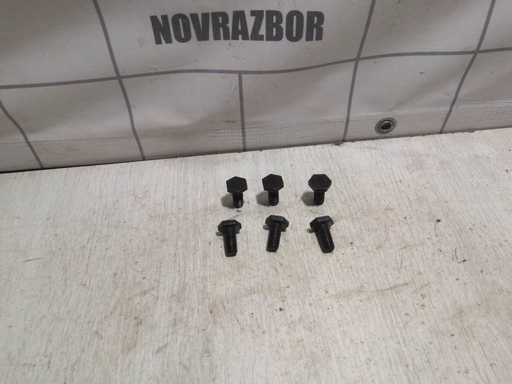 Opel Vectra B 1999-2002 для Болт маховика