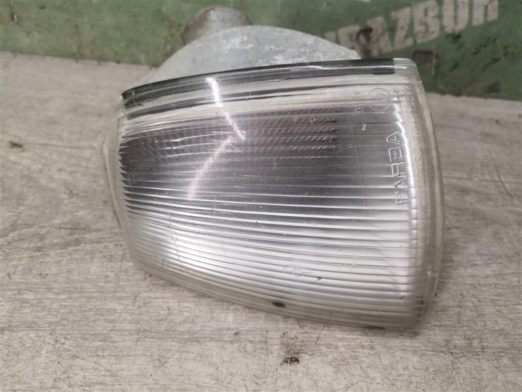 Renault R19 1992-2002 для Указатель поворота левый