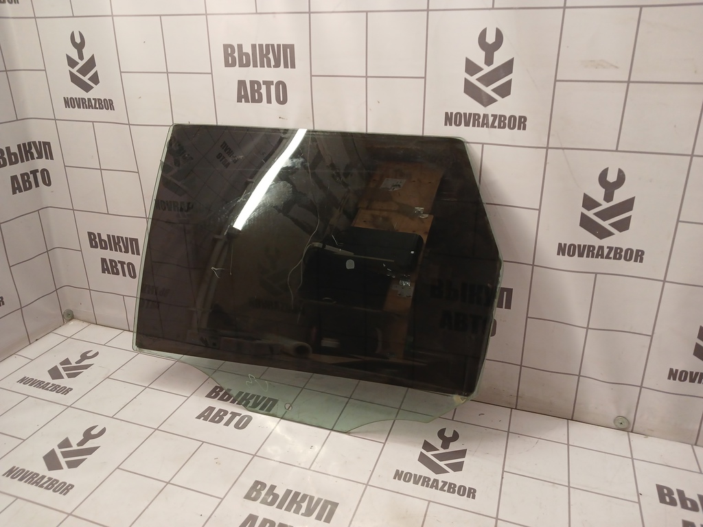 Ford Focus 1 1998-2004 для Стекло двери задней левой