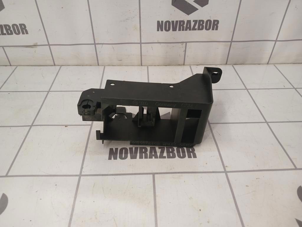 Skoda Octavia A5 1Z   04-13 для Кронштейн (сопут. товар)