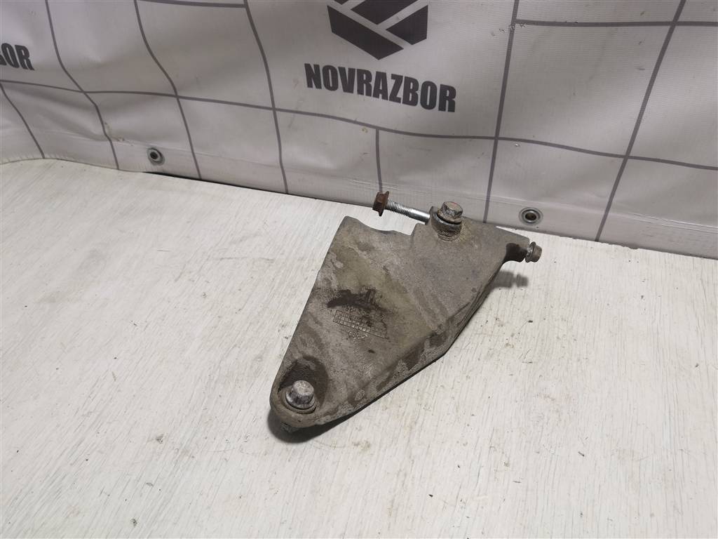 Chevrolet Lacetti 04-13 для Кронштейн генератора