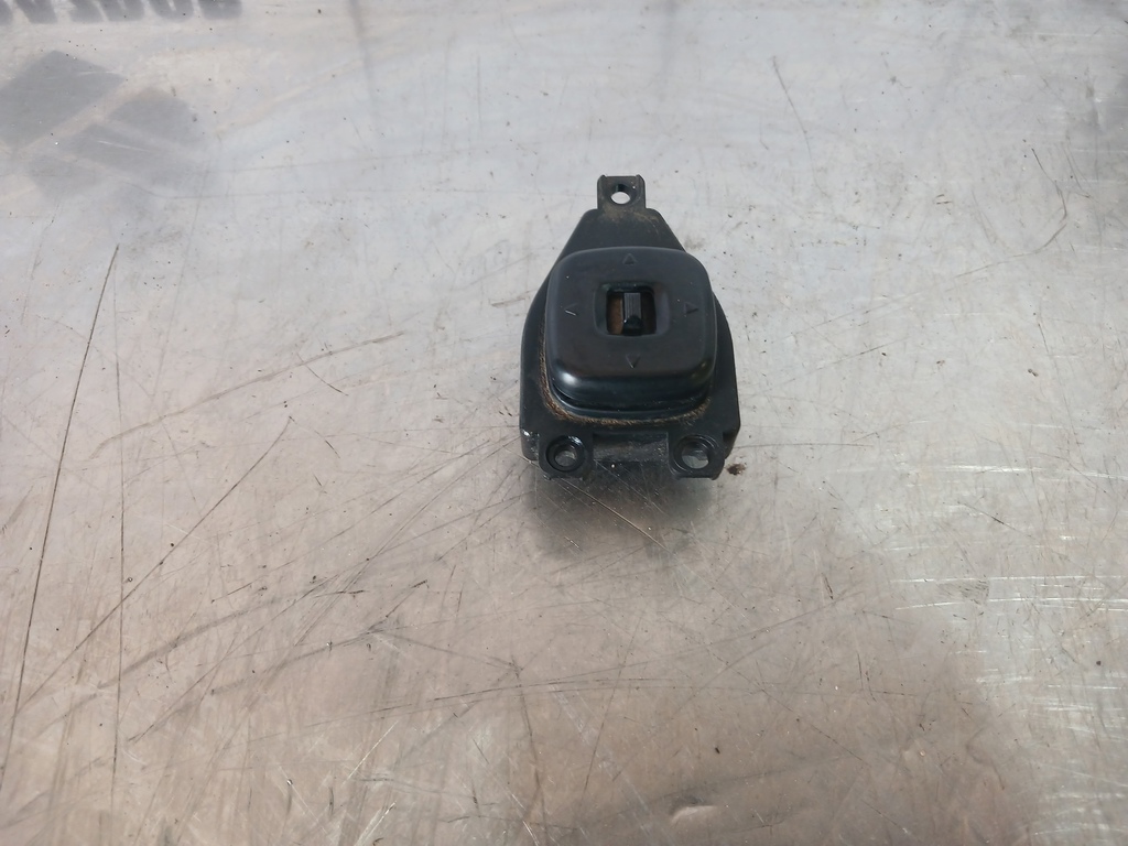 Mazda Mazda 3  BK  02-09 для Переключатель регулировки зеркала