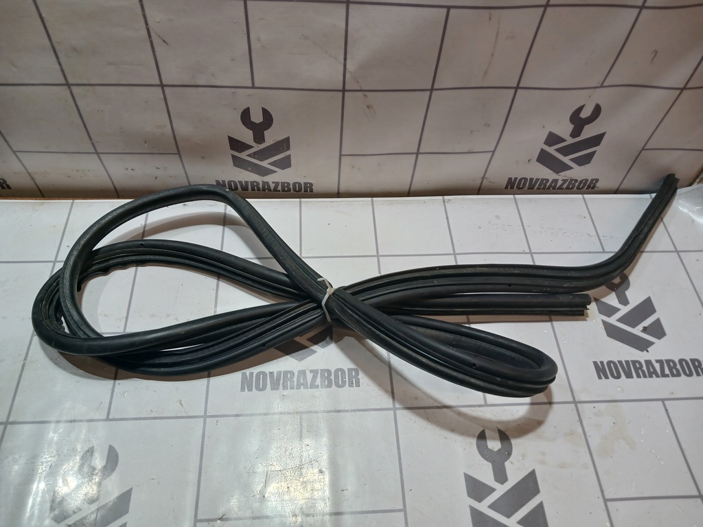 Volvo 440 1992-1994 для Уплотнитель двери