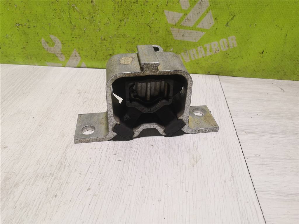 LADA VESTA 15-19 для Опора двигателя правая