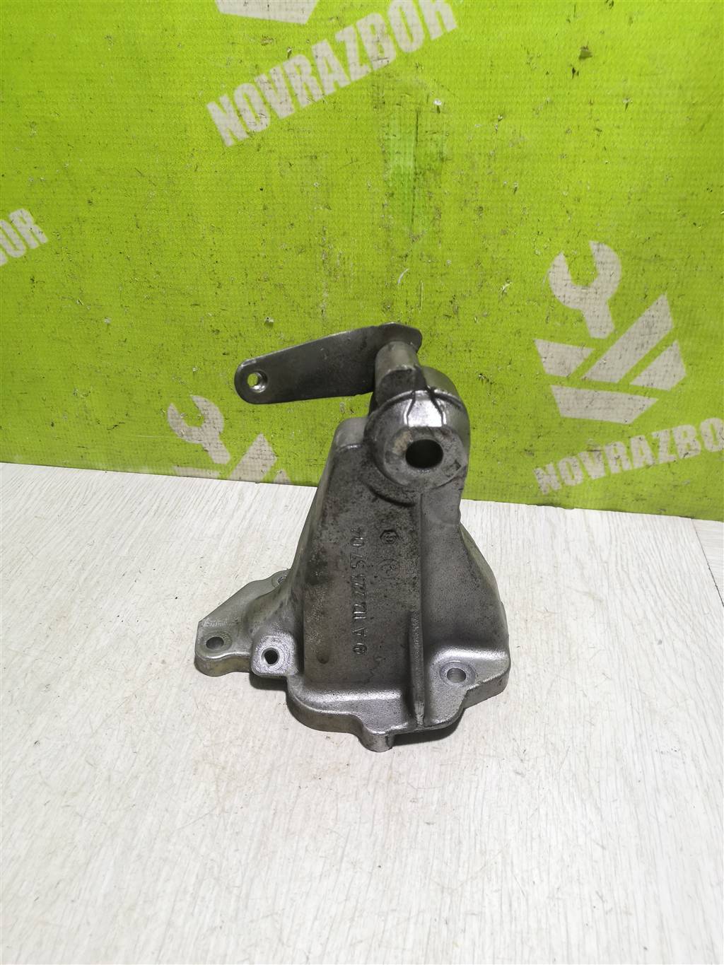 Mercedes Benz Vito/Viano-(639) 03-14 для Кронштейн опоры двигателя