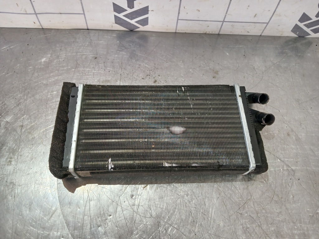 Audi A6 (C4) 1994-1997 для Радиатор отопителя