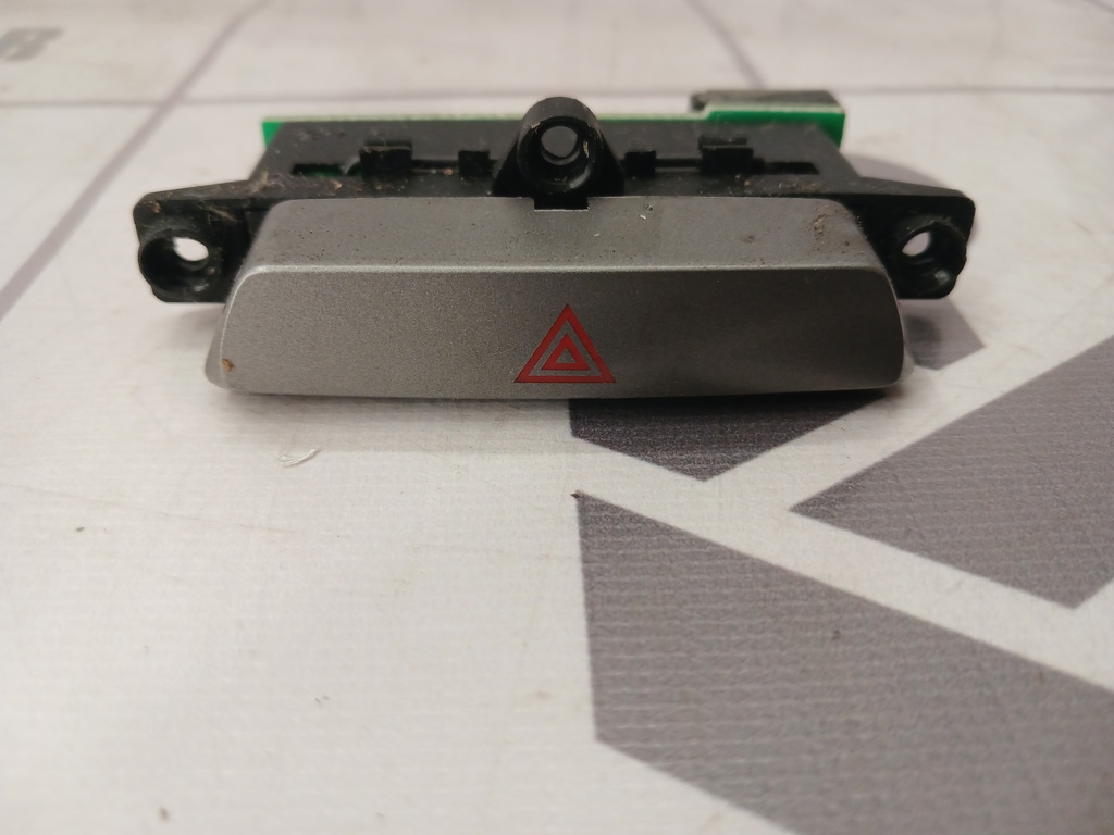 Faw Besturn B50 2009-2016 для Кнопка аварийной сигнализации