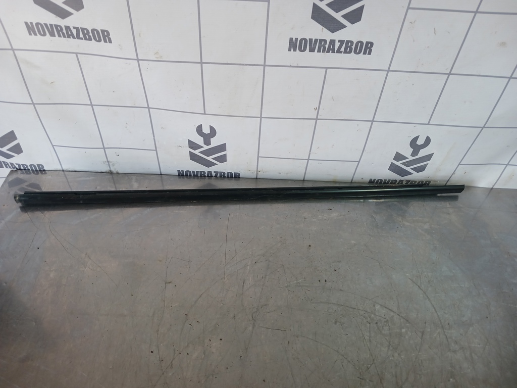 Mazda Mazda 3  BK  02-09 для Молдинг стекла