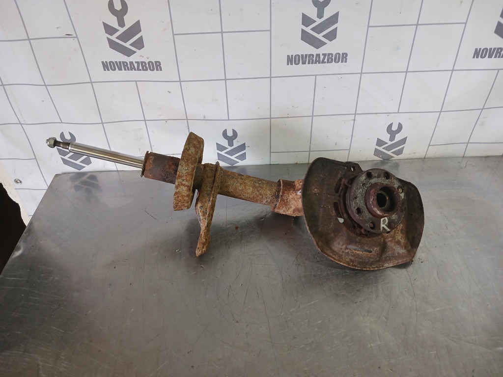 Daewoo Espero 91-99 для Кулак поворотный передний правый