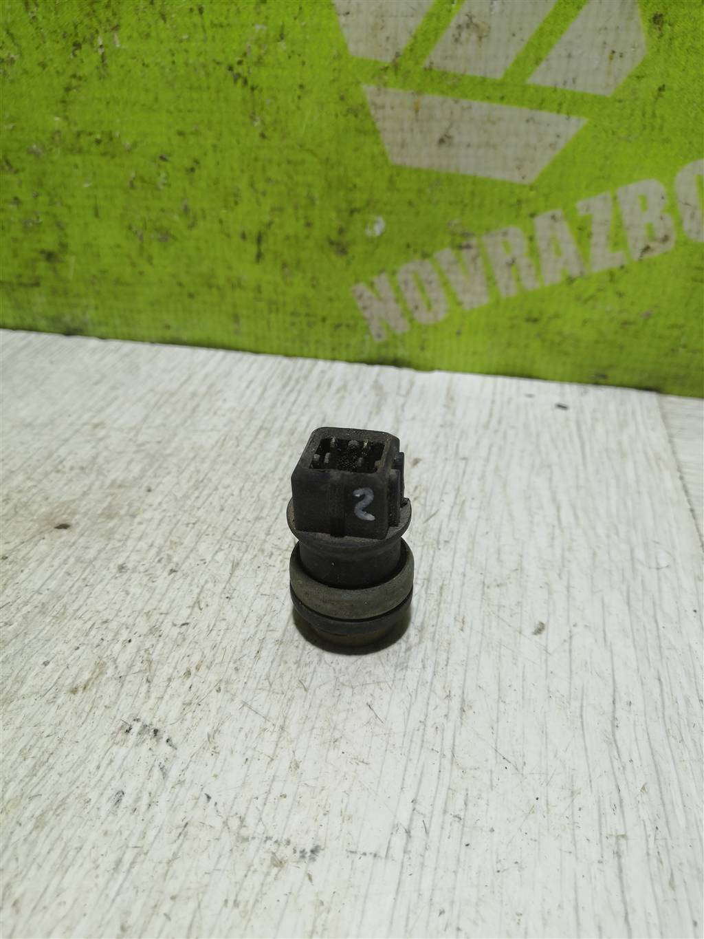 VW Passat B4 94-96 для Датчик температуры