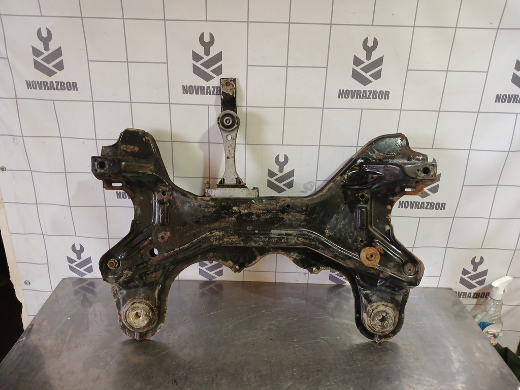 VW Golf 4 Bora 97-05 для Балка подмоторная