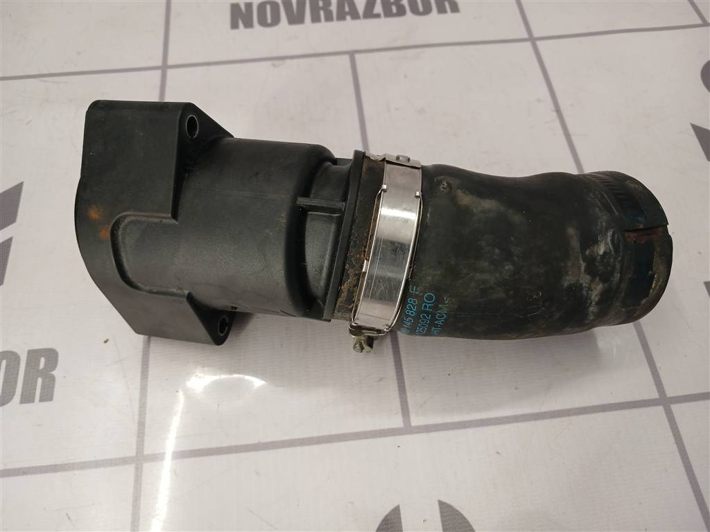 Skoda Octavia A5 1Z   04-13 для Фланец двигателя системы охлаждения