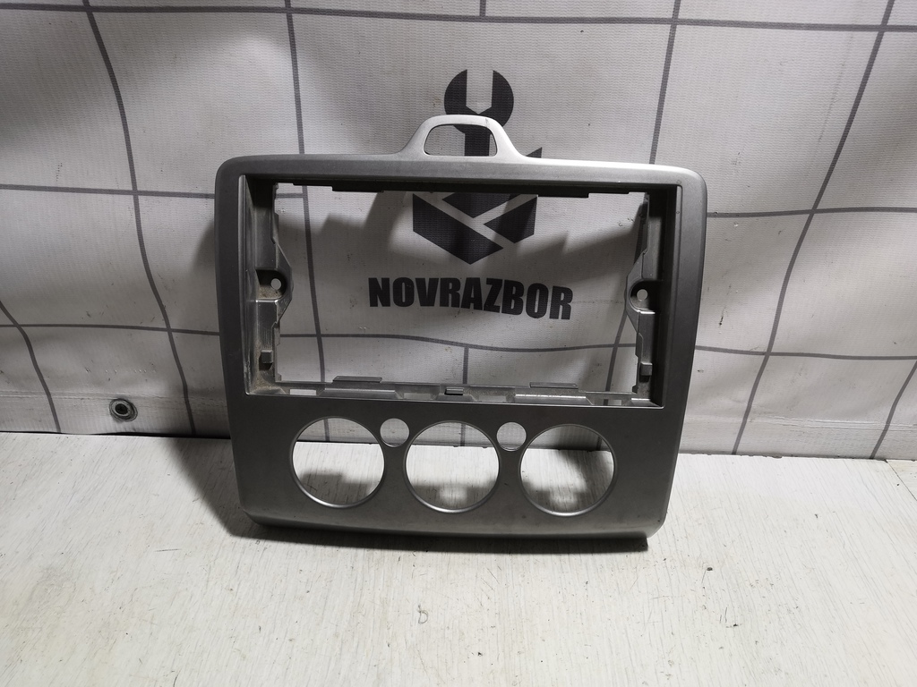 Ford Focus 2 05-08 для Рамка магнитолы