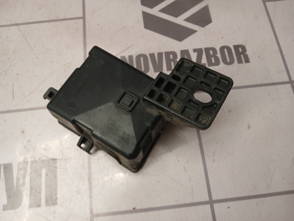 Renault Megane 3 09-16 для Корпус блока предохранителей