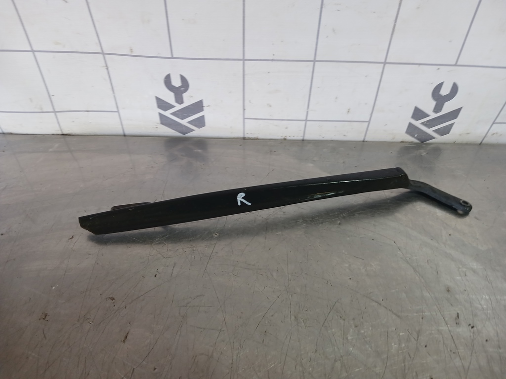 Renault Clio 2 Symbol 1998-2008 для Поводок стеклоочистителя передний правый