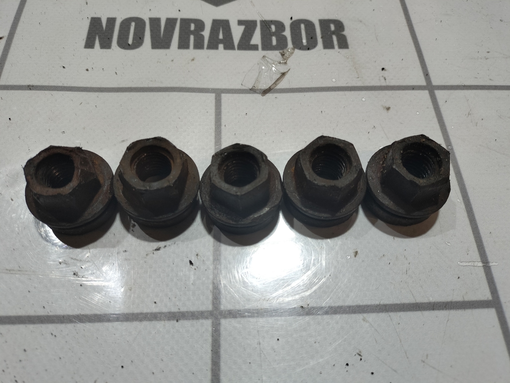 Ford Transit 06-13 для Гайка ступицы