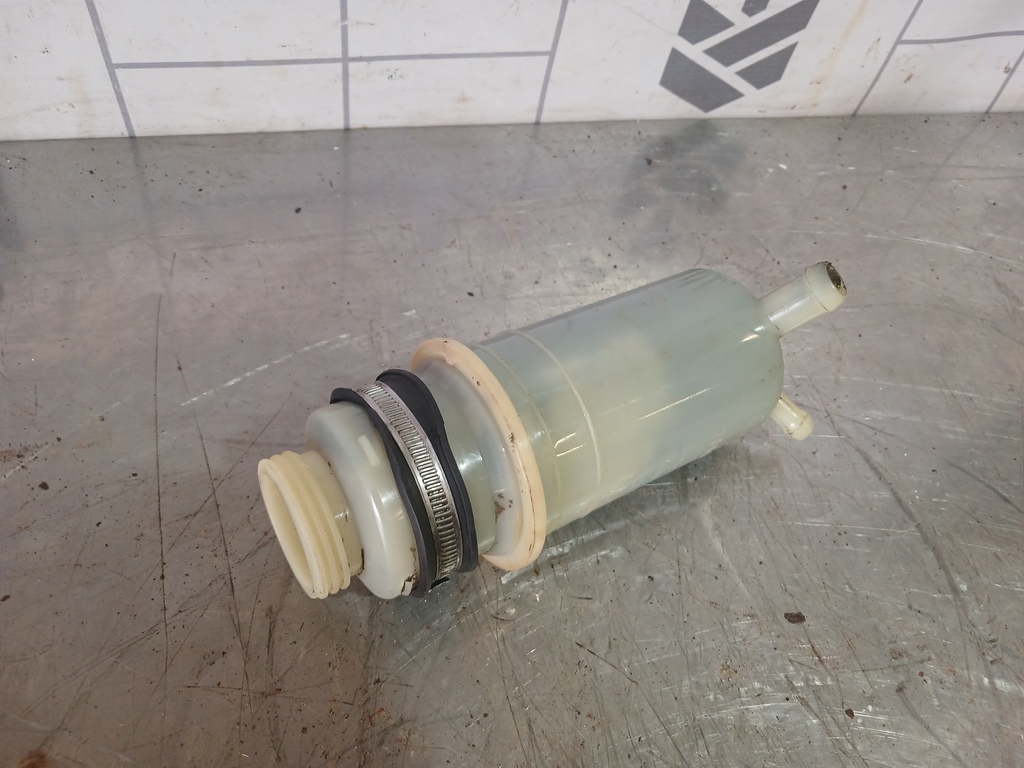 VW Passat  B3  1988-1993 для Бачок гидроусилителя