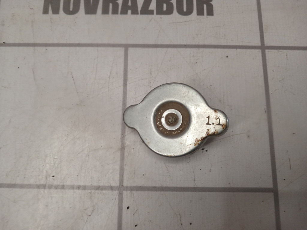 Hyundai Elantra 3  00-05 для Крышка