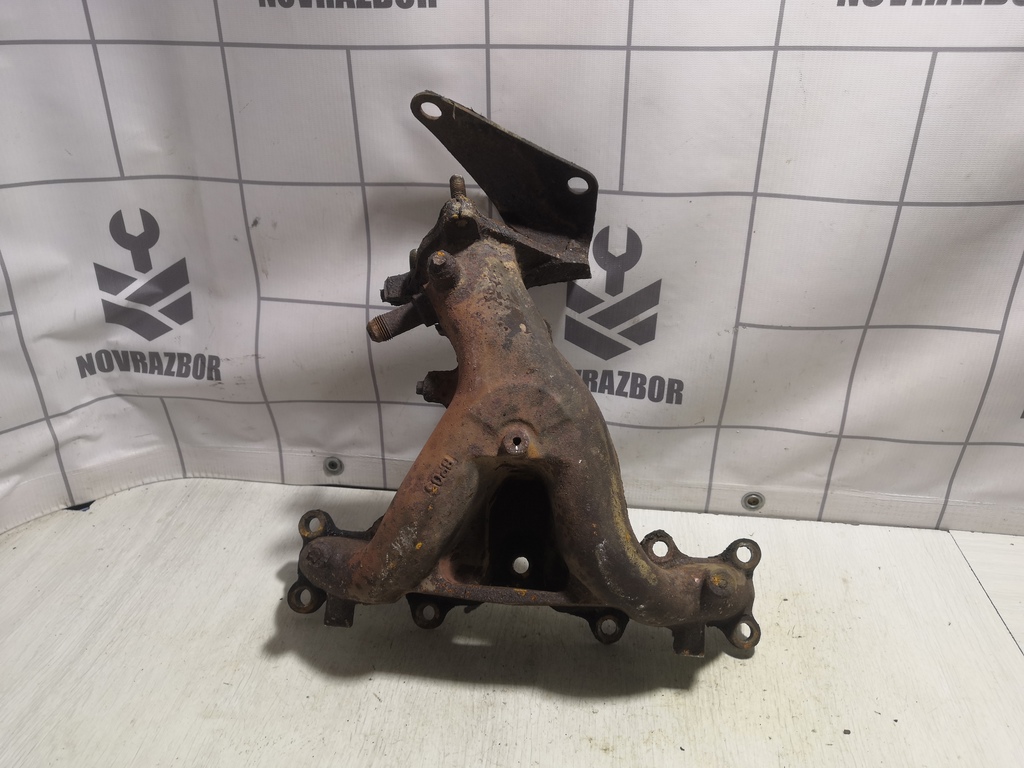 Mazda 323 BA 94-98 для Коллектор выпускной