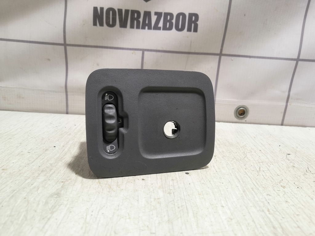 Renault Clio 2 Symbol 1998-2008 для Кнопка корректора фар