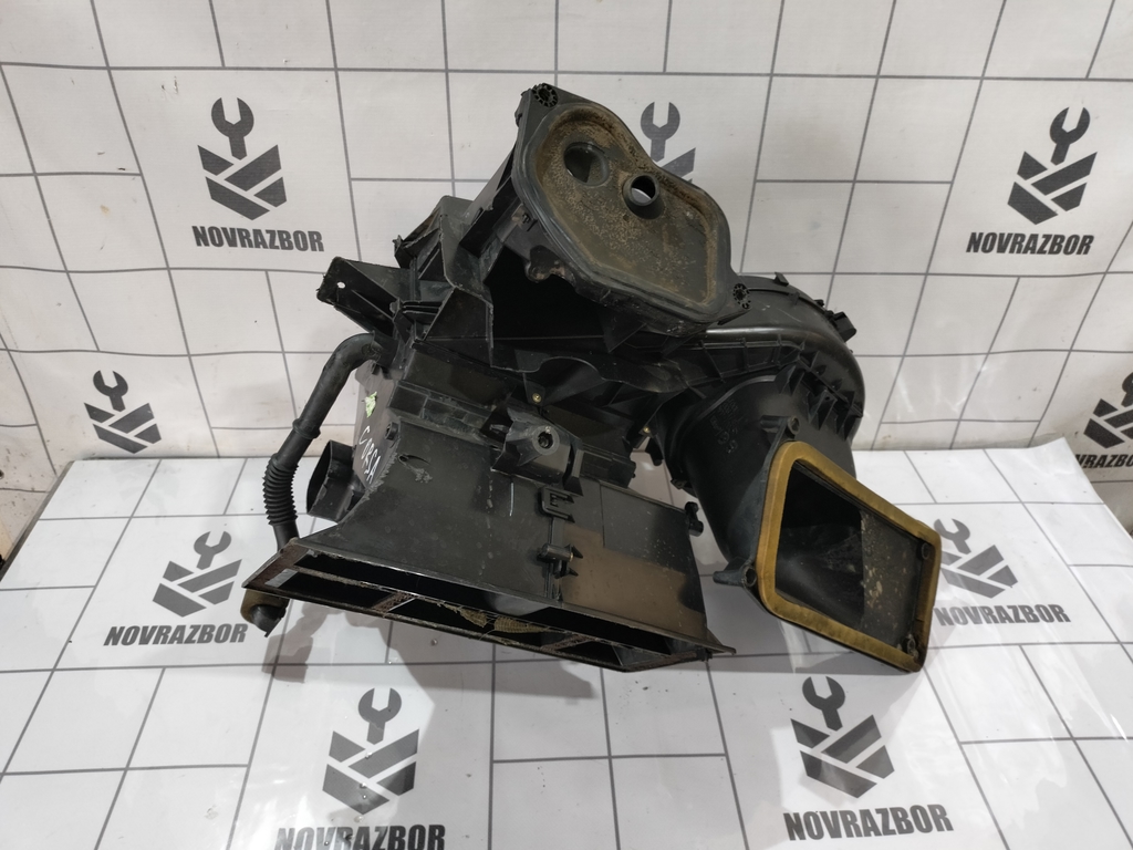 Opel Corsa C 2000-2006 для Корпус отопителя