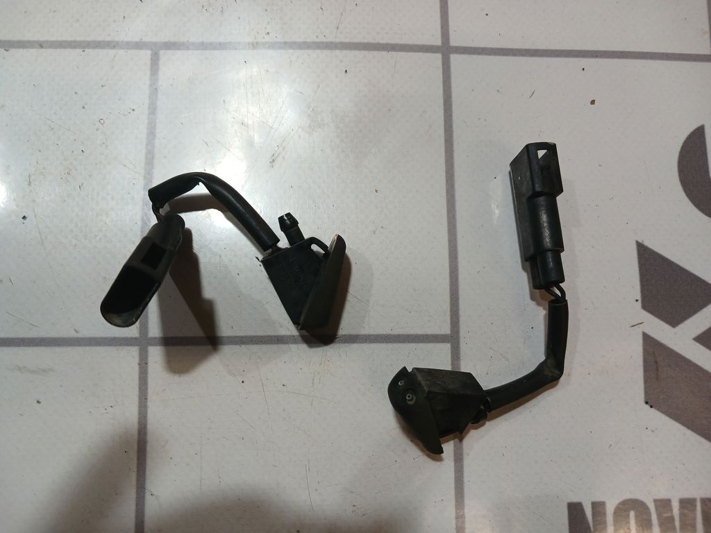 Ford Focus 1 1998-2004 для Форсунка омывателя лобового стекла