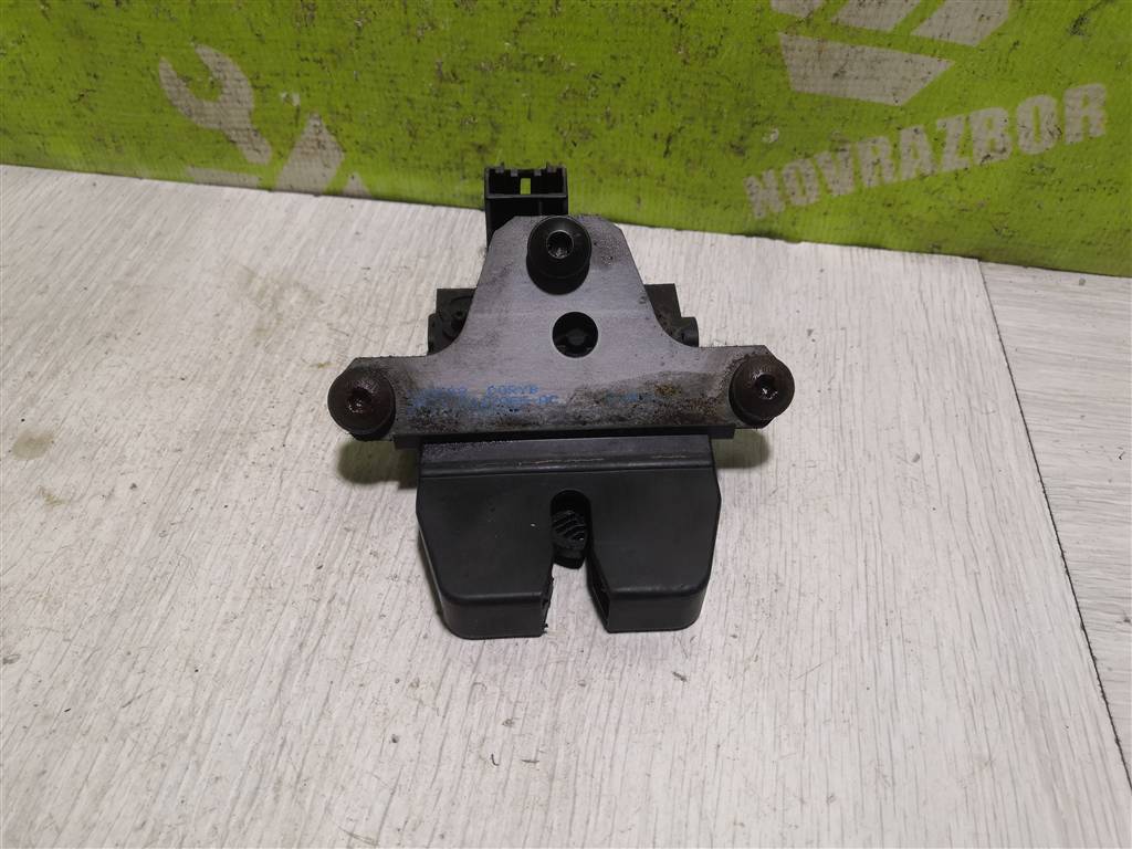 Ford Focus 2 08-11 для Замок багажника