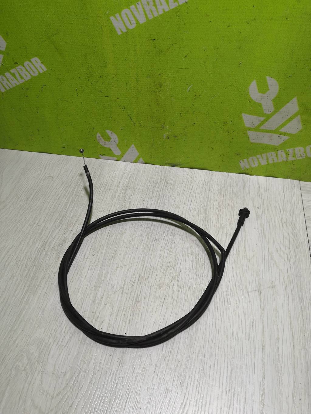 VW Passat  B3  1988-1993 для Трос открывания капота