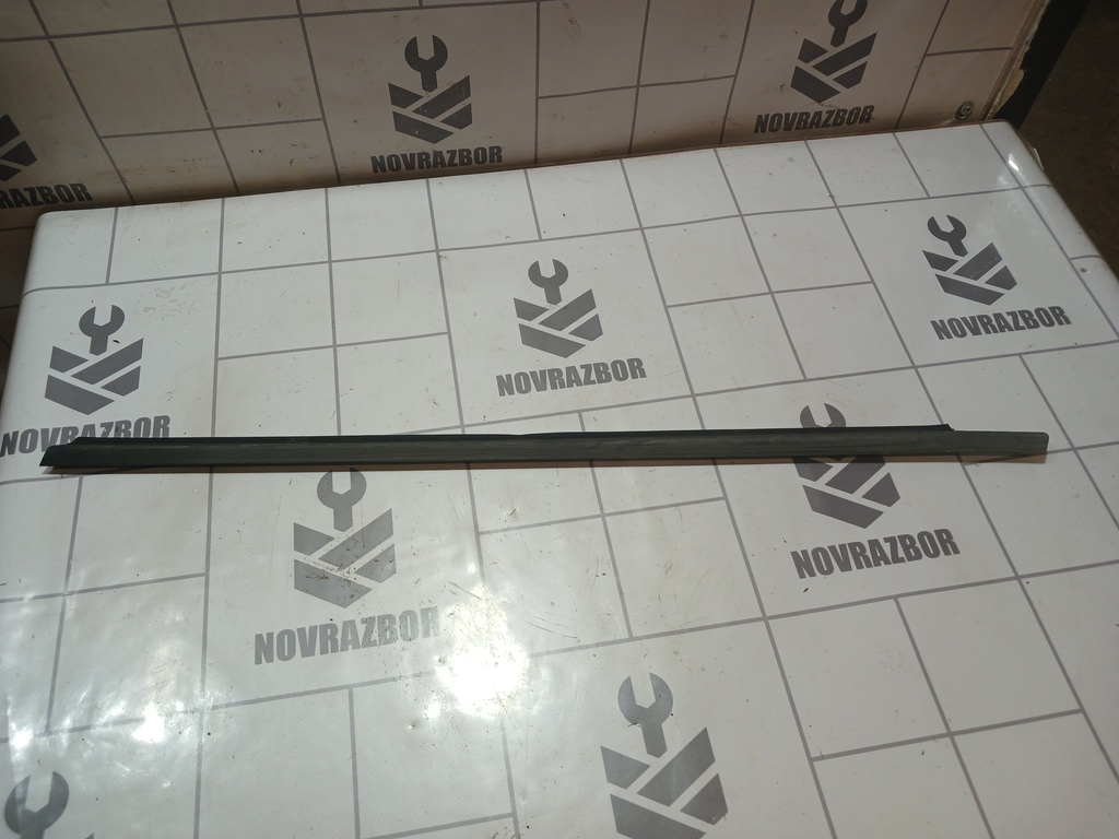 Volvo 440 1992-1994 для Молдинг стекла