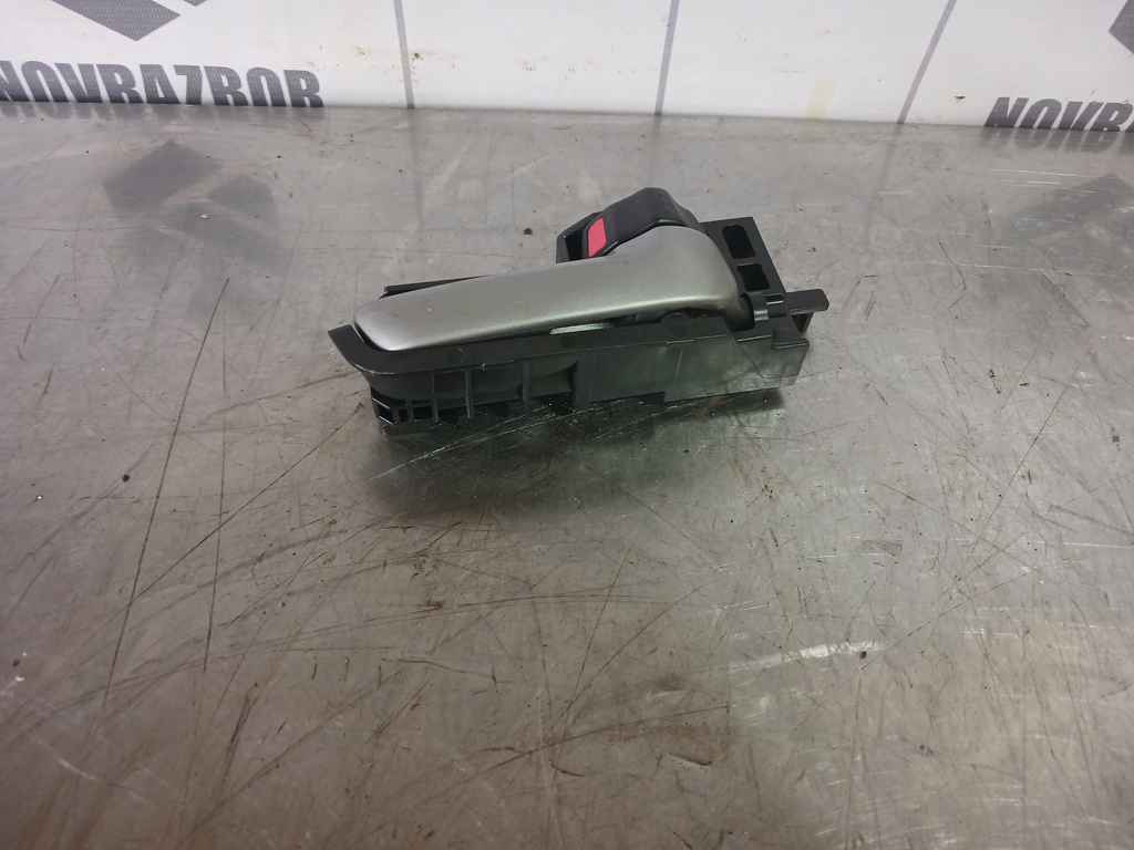 Suzuki SX4 2006-2013 для Ручка двери внутренняя правая