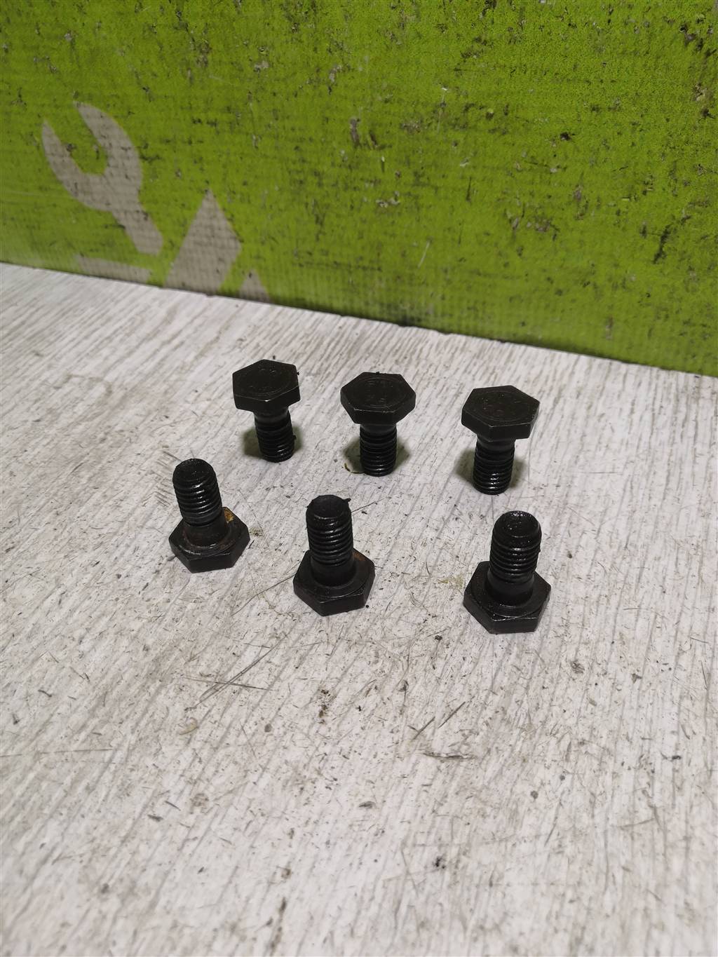 Peugeot 206 98-12 для Болт маховика