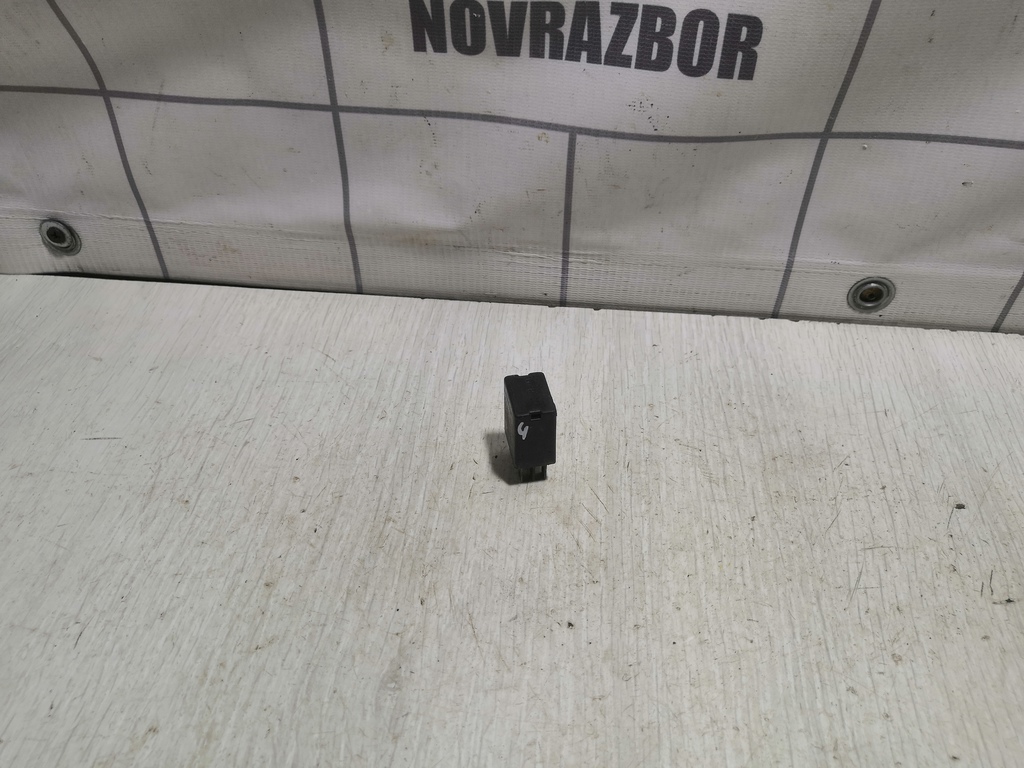 Renault Clio 2 Symbol 1998-2008 для Реле