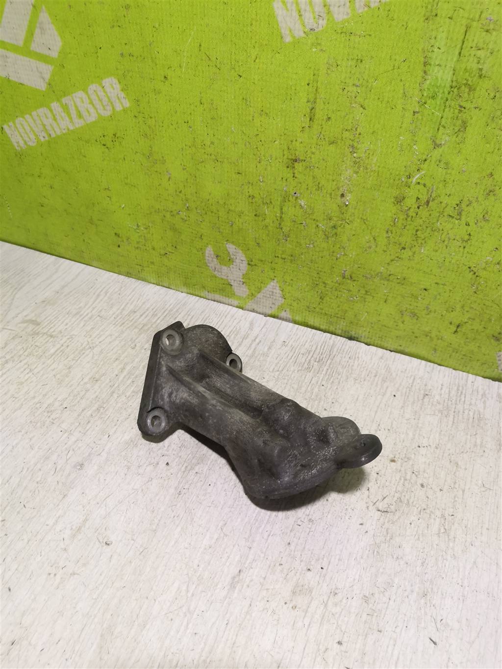 Ford Focus 1 1998-2004 для Кронштейн масляного фильтра